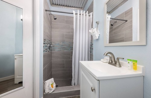 Islamorada Hotel | La Jolla Resort