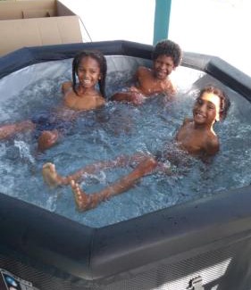 Saint-Pierre Apartamento | La Kay'Loulou avec spa et piscine