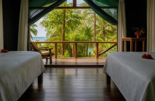 Carate Cabina | La Leona Eco Lodge