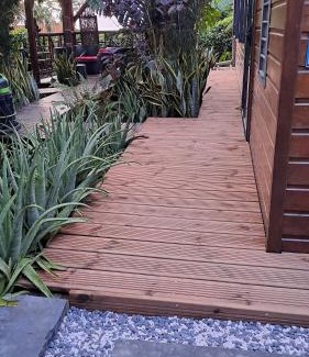 Bois de Nefles Casa | LA LIANE DE JADE 974 - Lodge "Ylang Ylang" piscine chauffée - jacuzzi privatif