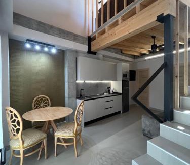 Almachar Apartamento | La LIPA SUITES con piscina privada