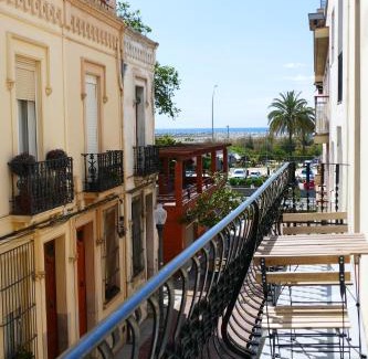 Arenys de Mar Casa | La LLar de la Kim, Bonita casa a 150m del mar y 40km de Barcelona