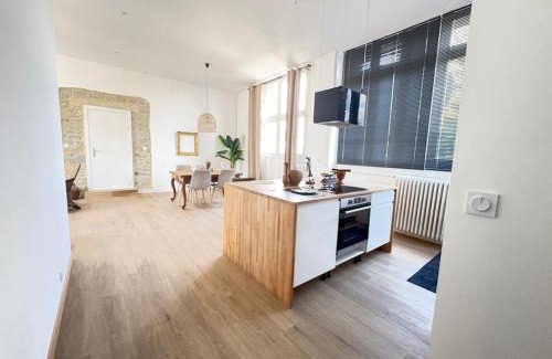 Domfront en Poiraie Apartamento | La LOGE entre Pierre & Histoire