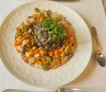 Saint-Leonard-de-Noblat Cama Y Desayuno | La Longère du cheval noir chambre d'hôtes référence et table d'hôtes, en pleine nature, proche d'une cité médièvale, parking couvert securisé
