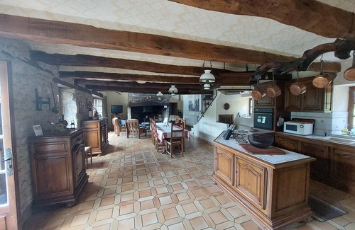 Eyrein Casa | la Longere du Haut Courby en Plein Cœur de la Forêt Domaniale de Sédières