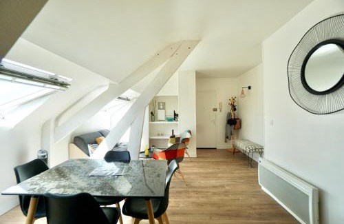 Concarneau Apartamento | La lucarne au centre ville avec parking privé et ascenseur