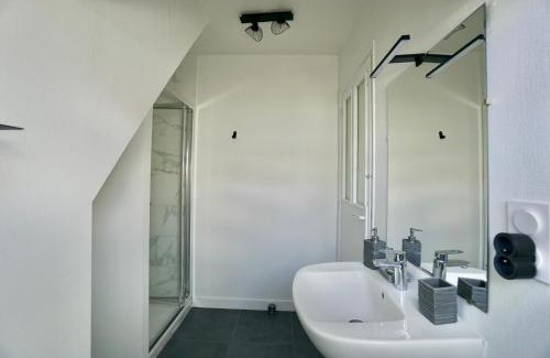 Concarneau Apartamento | La lucarne au centre ville avec parking privé et ascenseur