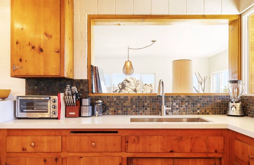Panorama Heights Casa | 🌵La Luna Azul - A Private Home in the Boulders w/Hot Tub, Fire Pit and BBQ🌵