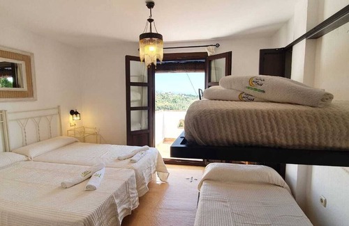 Alfacar Cama Y Desayuno | La Luna del Sur B&B