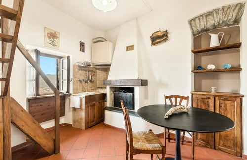 Vezzano Ligure Casa | La Luna nel Castello