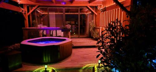 Saint-Yan Casa | La Luna - Tiny House Spa - Romantique & Nature