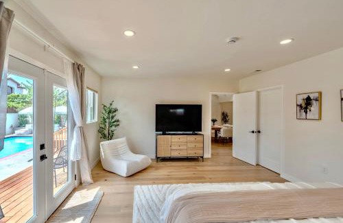 View Park-Windsor Hills Casa | LA Luxury Home with Private Pool & Gym 4 beds Prime Location