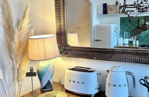 Sainte-Colombe-sur-lHers Casa | La Maison de Mama C: Charming French village home