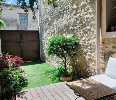 Ancone Apartamento | La magnanerie colorée. (5 personnes, 3 chambres)