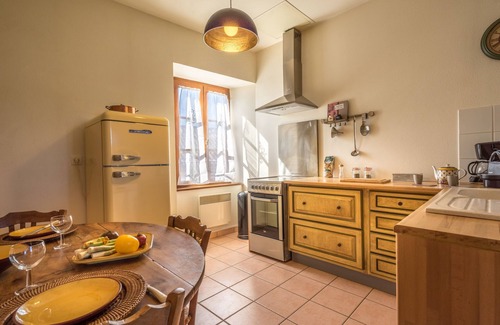 Vallon-Pont-d'Arc Casa | La Magnanerie 4* charming gîte