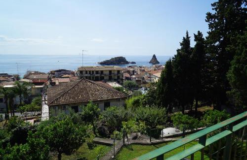 Aci Trezza Apartamento | La Magnolia
