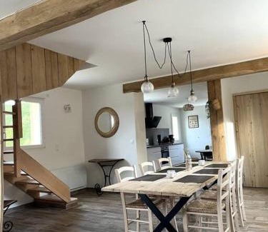 Saint-Martin-des-Pezerits Casa | La Maison du Perche avec Jacuzzi