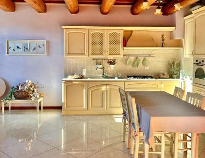 Lugo Cama Y Desayuno | La Maison B&B