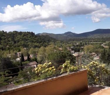 Entrechaux Casa | La maison basse