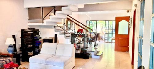 Alfredo V. Bonfil Casa | La Maison BLEUE