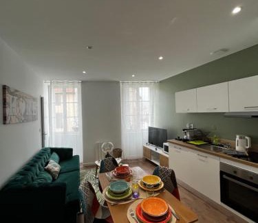 Pont-du-Chateau Apartamento | La maison castelpontine T3