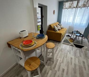 Pont-du-Chateau Apartamento | La maison castelpontine studio
