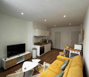 Pont-du-Chateau Apartamento | La maison castelpontine studio 2