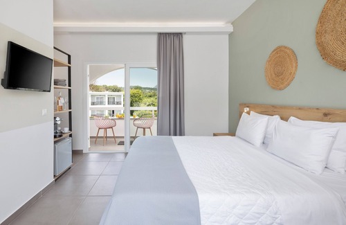 Ipsos Hotel | La Maison Corfu - Adults Only