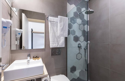 Ipsos Hotel | La Maison Corfu - Adults Only
