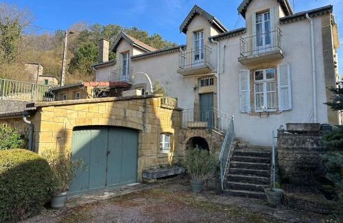 Viviers-sur-Chiers Casa | la maison d'Emilia verdure et murmure de l'eau