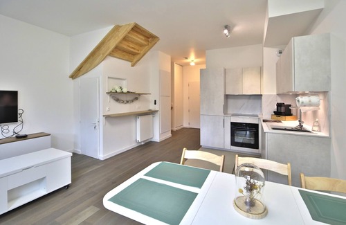 Sartrouville Casa | La Maison d'Iris - Proche Golf et RER A