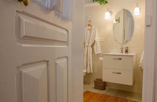 Estissac Casa | La Maison D'Othe