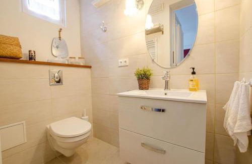 Estissac Casa | La Maison D'Othe