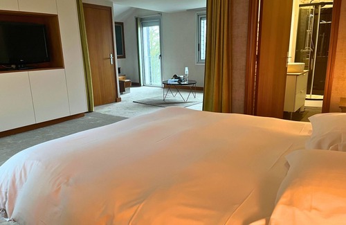 Force Cama Y Desayuno | La Maison de l'Orbière