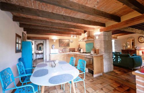 Cahuzac-sur-Vere Casa | La Maison des Chênes - Piscine et grand terrain arboré dans une ambiance bucolique.
