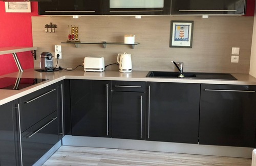 Lion-sur-Mer Casa | La maison des phares, 5 minutes from the beach