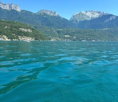 Echarvines Chalet De Esquí | La maison du bonheur à Talloires