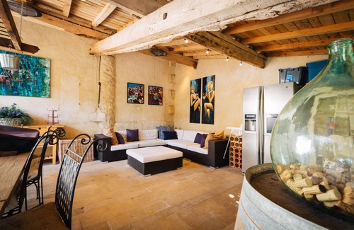Saint-Seurin-de-Prats Casa | La Maison de la Rivière, a fabulous view of the Dordogne River