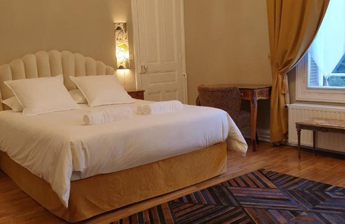 Blere Cama Y Desayuno | LA MAISON LEONARD