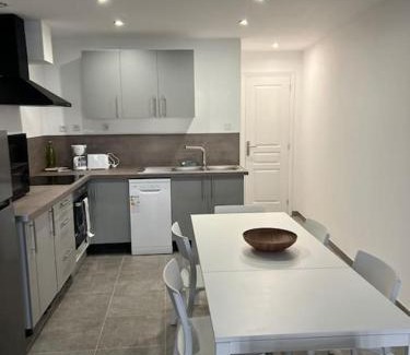 Boulogne-sur-Mer Casa | La Maison Saint-Adrien