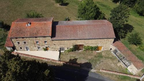 Auzelles Casa | La maisonnée Auvergnate
