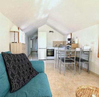 Les Maillans Casa | La Maisonnette des Pins - Roquefort les Pins