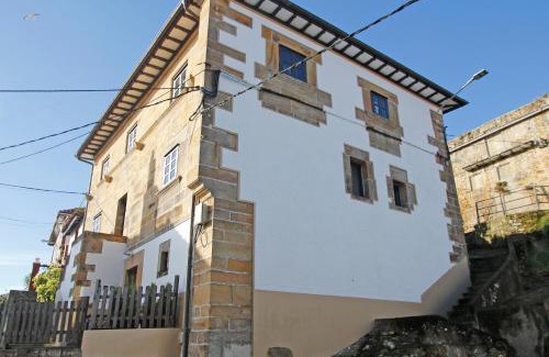 Lastres Apartamento | LA MAR SALADA