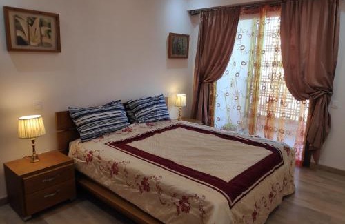 Bab al-Bahr Apartamento | La Marina Luxury Apartment Fully Furnished Free WiFi, High Standard Residence, Amazing Prime Location Close to Restaurants, Transport, Beach and Bouregreg River