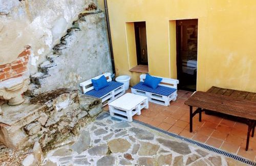Centro histórico de Ávila Apartamento | La Marquesa de Vallespin .Patio.Centro ciudad.