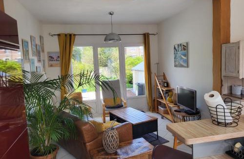Favieres Casa | La Massette