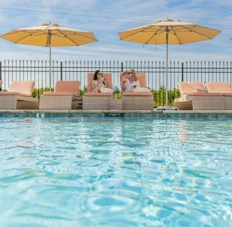 Cape May Hotel | La Mer Beachfront Resort