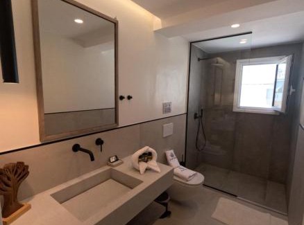 Vrahati Apartamento | La Mer Bleue Beachfront Boutique Apartments