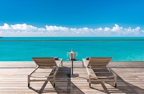 Ocean Point Villa | La Mer Villa, Oceanfront Luxury on Sapodilla Bay