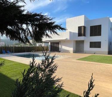 Felix Villa | LA MESA
